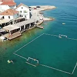 Rosa A House Next To The Sea! *