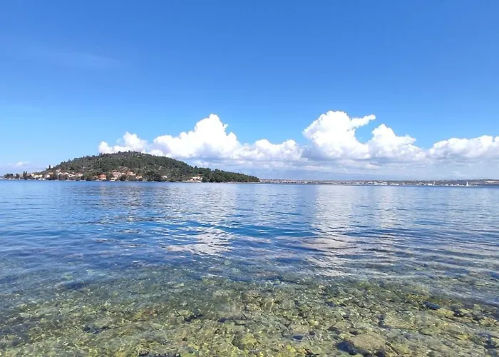 Rosa A House Next To The Sea! Кали